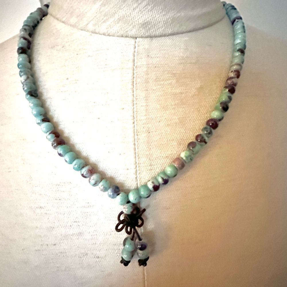Turquoise tone stretchy necklace